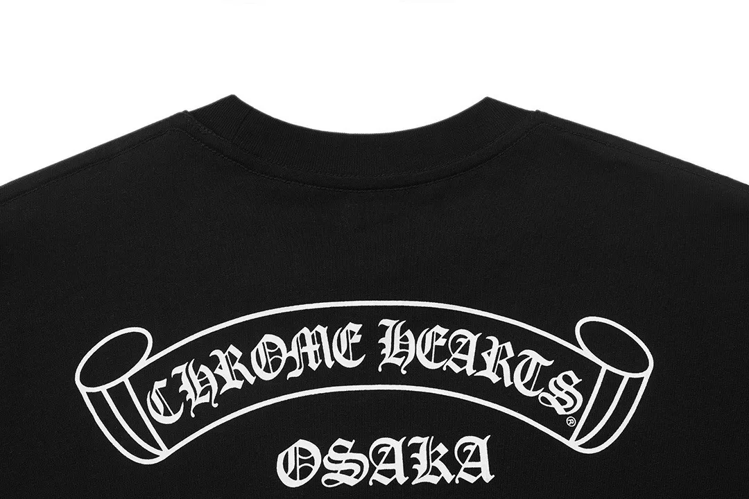 P150 Chrome Hearts 2026 early spring new style, chest pocket, front and back printed logo, same style for men and women, short-sleeved T-shirt ·Customized 300g 100% double yarn pure cotton fabric ·Dyeing 32 counts double thread ·Collar label, hangtag, main mark and three labels complete Color: Black Size: XS S M L